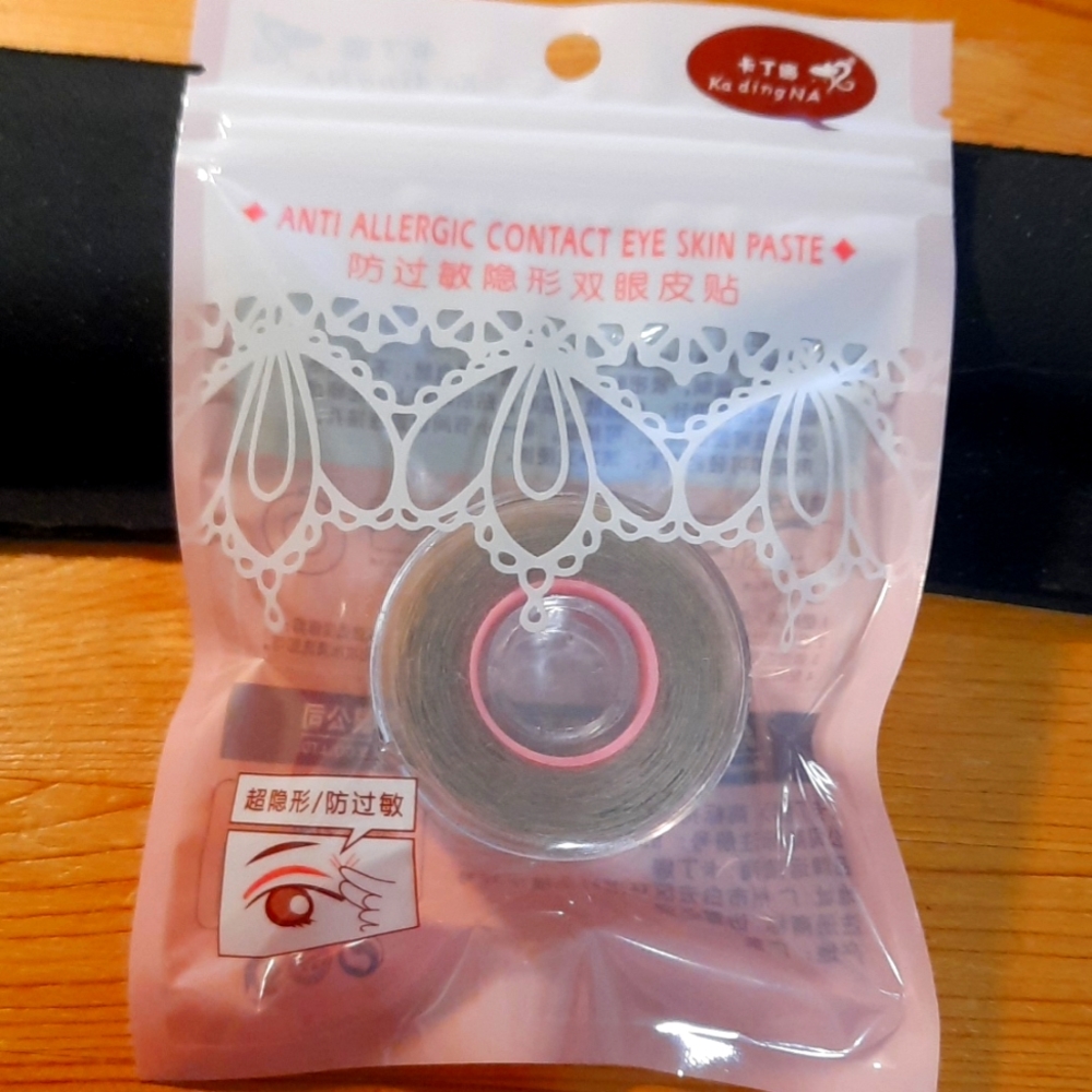 2/20$ Stickers for hooded eyelids